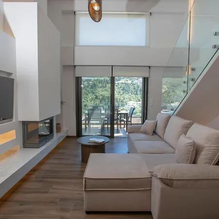 Mylos Ridge - Andromeda Áyios Nikítas